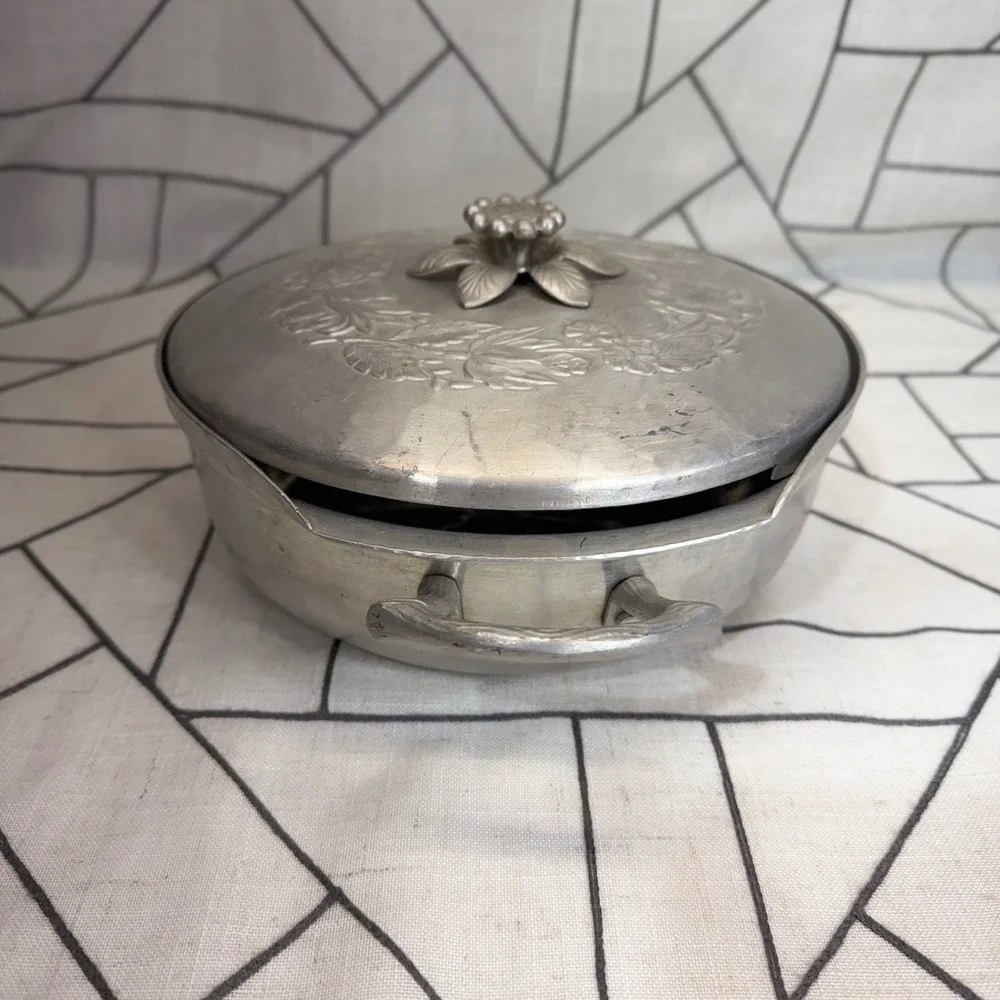Everlast Forged Aluminum Casserole Dish Silver Floral Embossed Mid Century